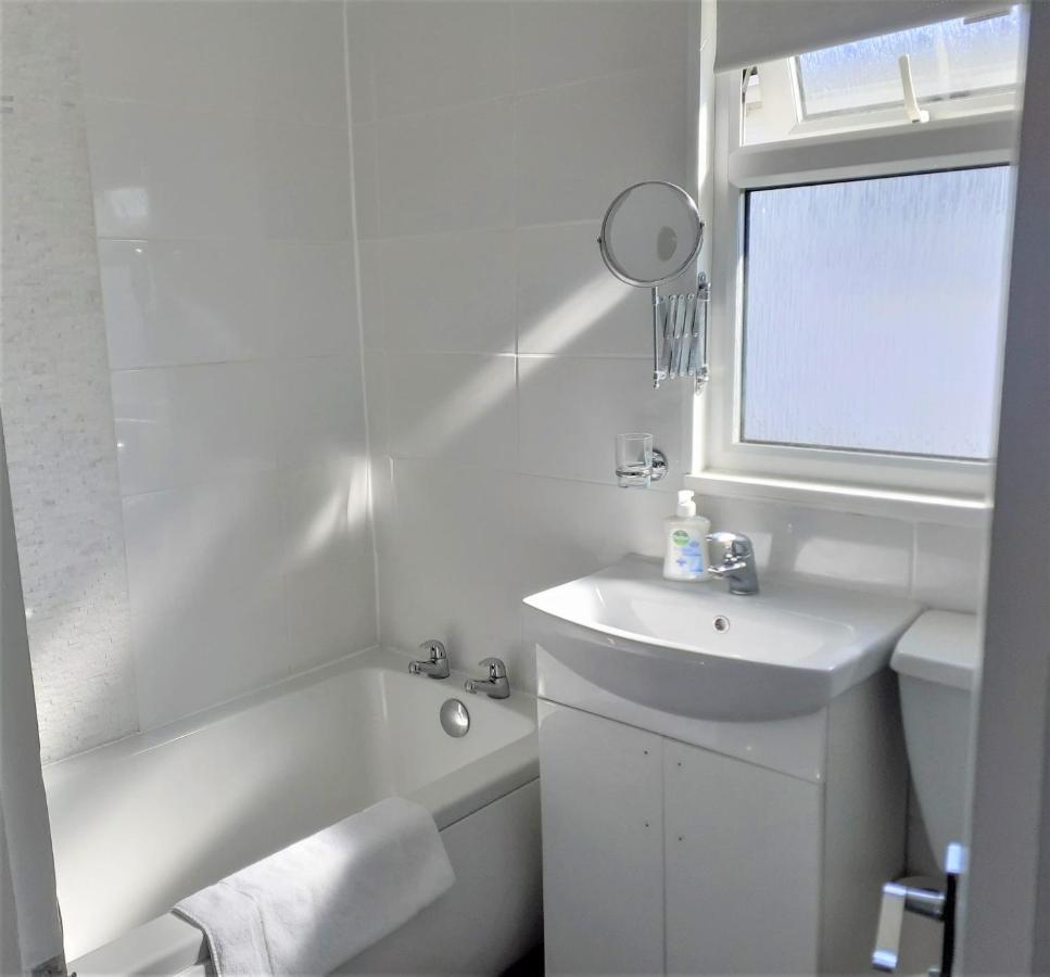 Fabulous 2 Bedroom Dog Friendly Chalet 5 Min Walk To Beach, Nr Gt Yarmouth & Norfolk Broads Scratby Exteriör bild
